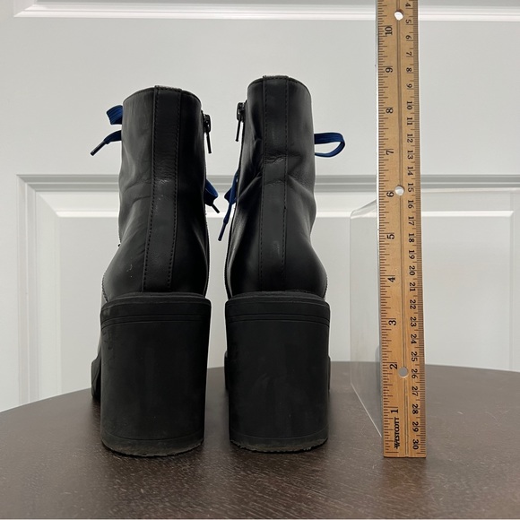 “Royce” - Picture 7 of 15